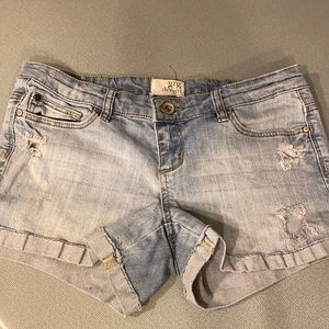 Women’s shorts